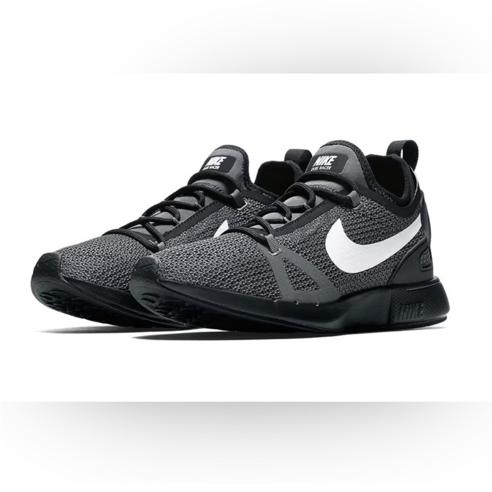 Nike Men's Black and Gray Athletic Running Shoes with White Swoosh